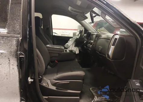 2018 Chevrolet Silverado 1500 1Lt z USA, uszkodzony, nr VIN 3GCUKREC7JG628623